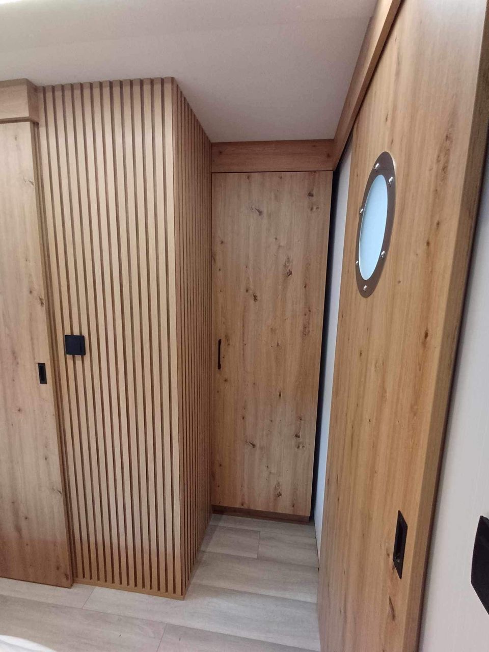 Shogun Mobile Houseboat 2026 – Vakantiehuis op water met motor - Foto 27
