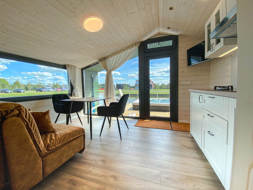 Twin M-Cabin Houseboat 2026 – Nieuwbouw woonboot met catamaran-drijvers - Foto 20