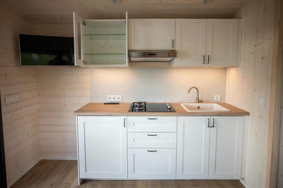 Twin M-Cabin Houseboat 2026 – Nieuwbouw woonboot met catamaran-drijvers - Foto 17