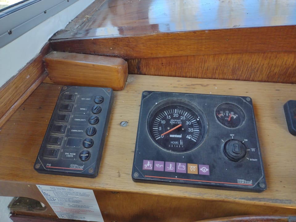 Boornkruiser 880 OK/AK 1982 – stalen motorkruiser met 4 hutten - Foto 26
