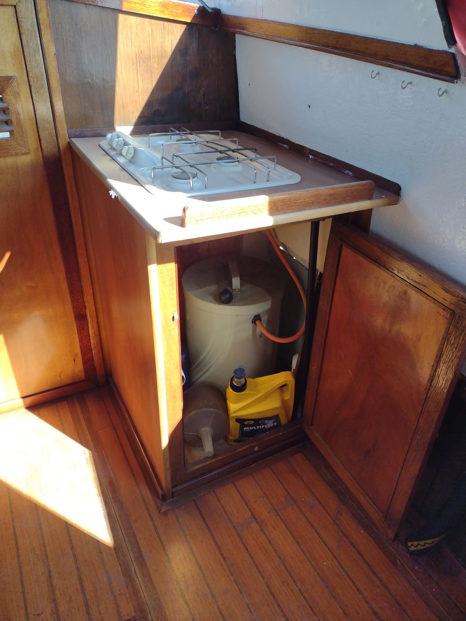 Boornkruiser 880 OK/AK 1982 – stalen motorkruiser met 4 hutten - Foto 36