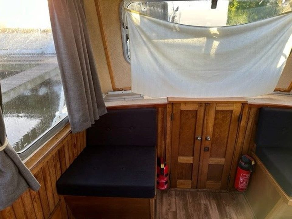 Debo Kruiser 10.50 AK 1982 – Stalen motor yacht met 6 slaapplaatsen - Foto 10