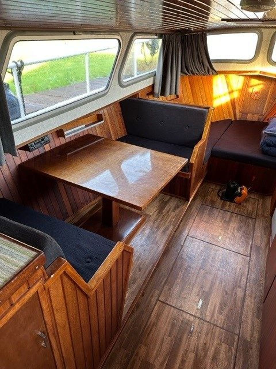 Debo Kruiser 10.50 AK 1982 – Stalen motor yacht met 6 slaapplaatsen - Foto 11