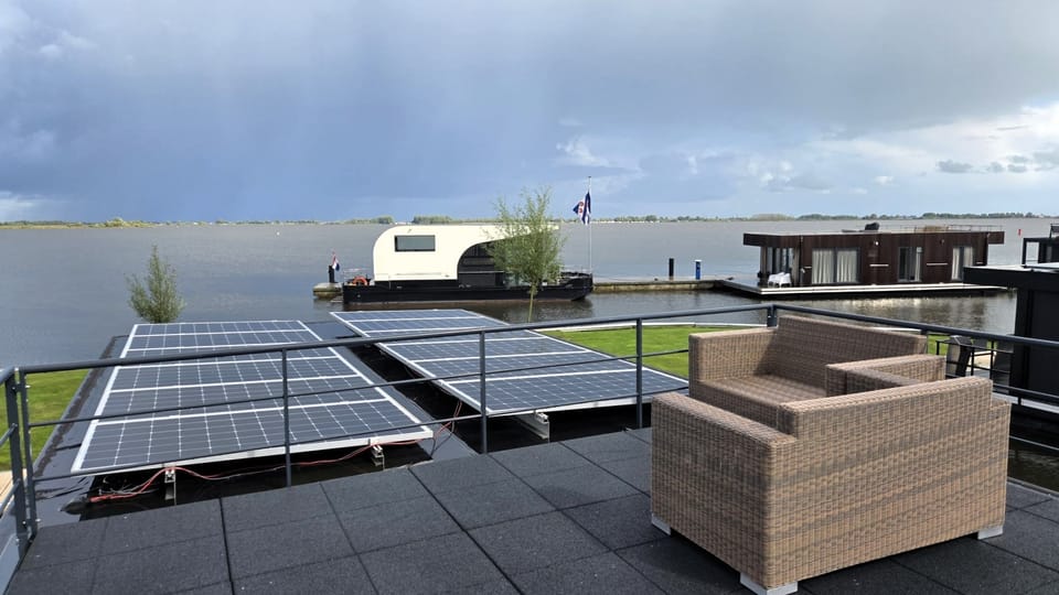 Koopligplaats Sneekermeer 2022 – met luxe houseboat 14,6m - Foto 3