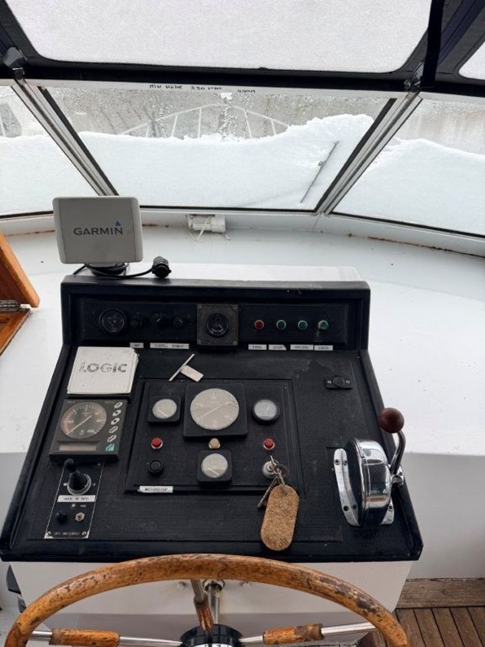 Valkkruiser 1400 (1992) – stalen motorjacht met 4 hutten - Foto 8