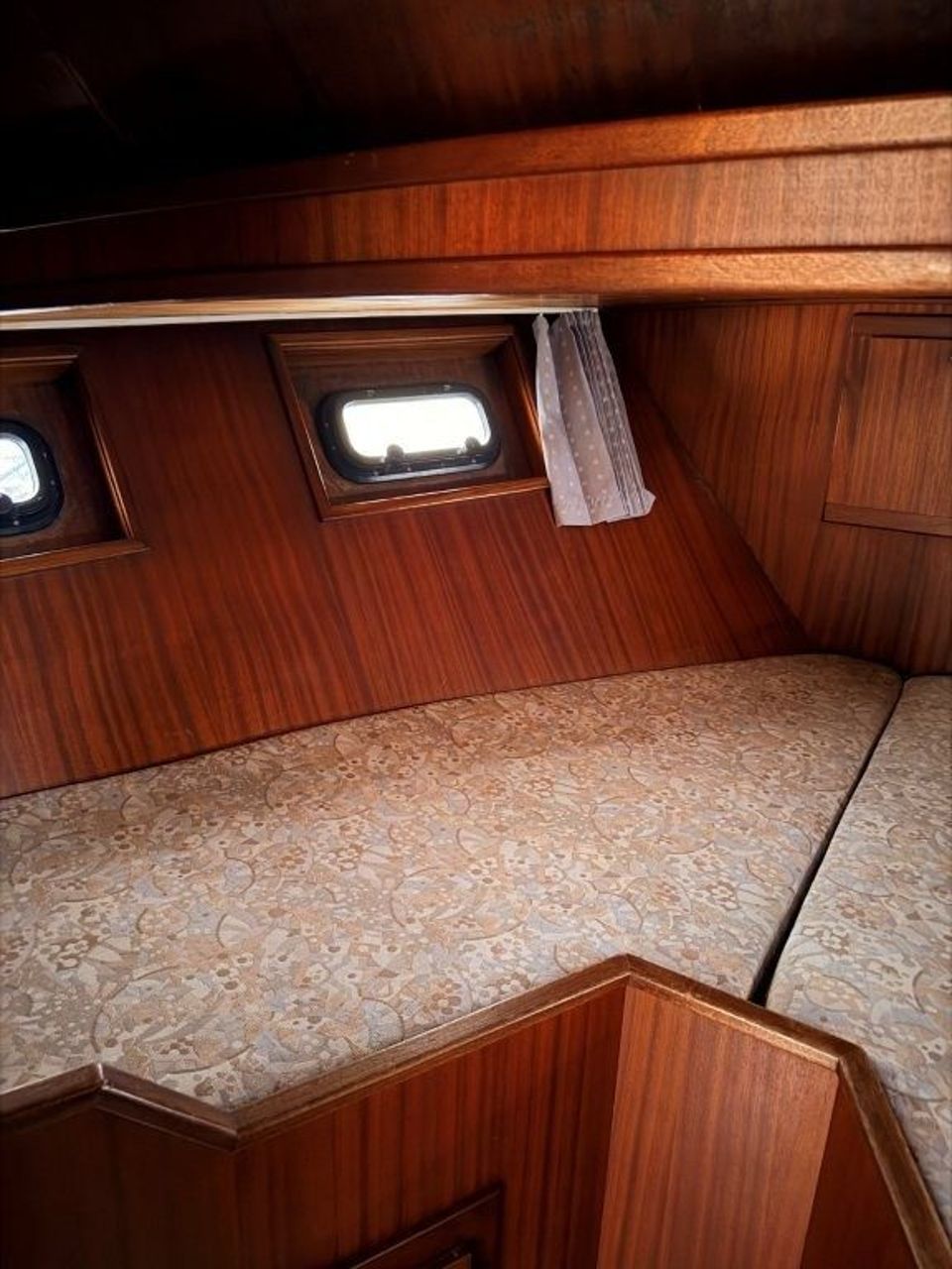 Valkkruiser 1400 (1992) – stalen motorjacht met 4 hutten - Foto 19