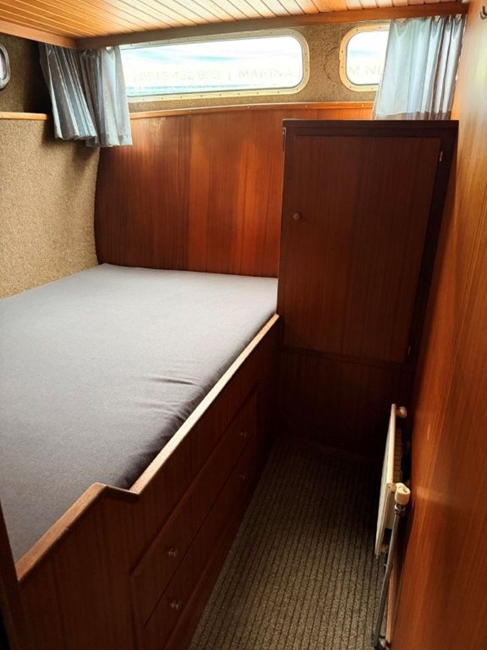 Valkkruiser 1400 (1992) – stalen motorjacht met 4 hutten - Foto 29