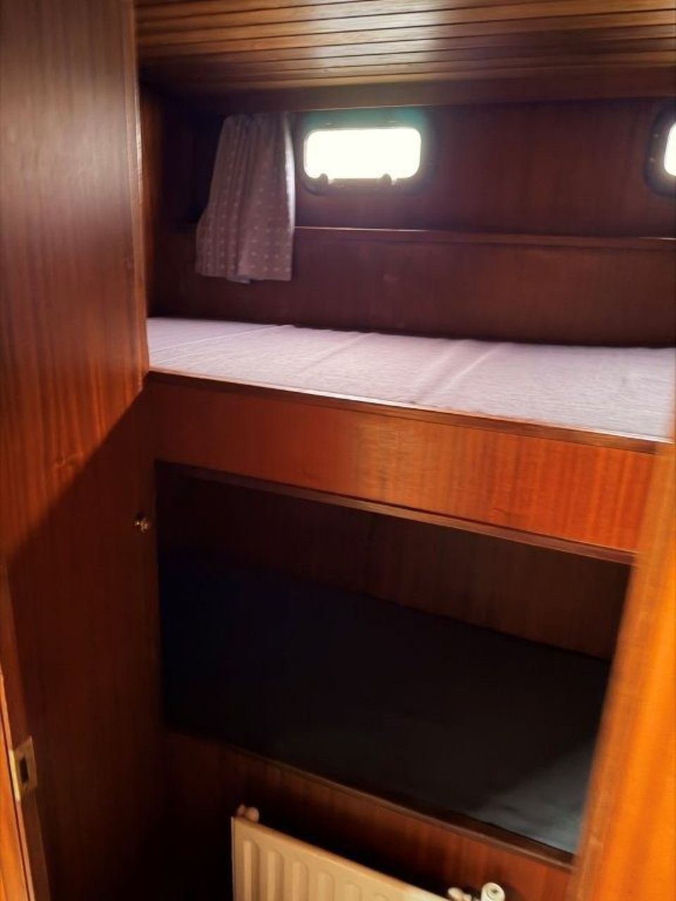 Valkkruiser 1400 (1992) – stalen motorjacht met 4 hutten - Foto 30