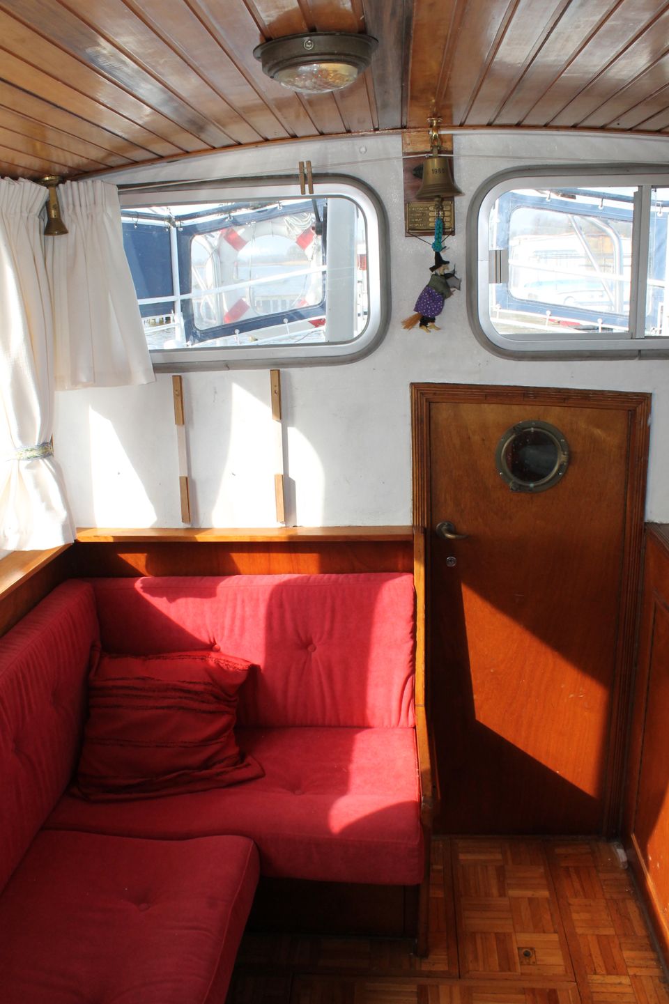 Peereboom Kruiser GSAK 1979 – stalen motorboot met centrale stuurstand - Foto 31