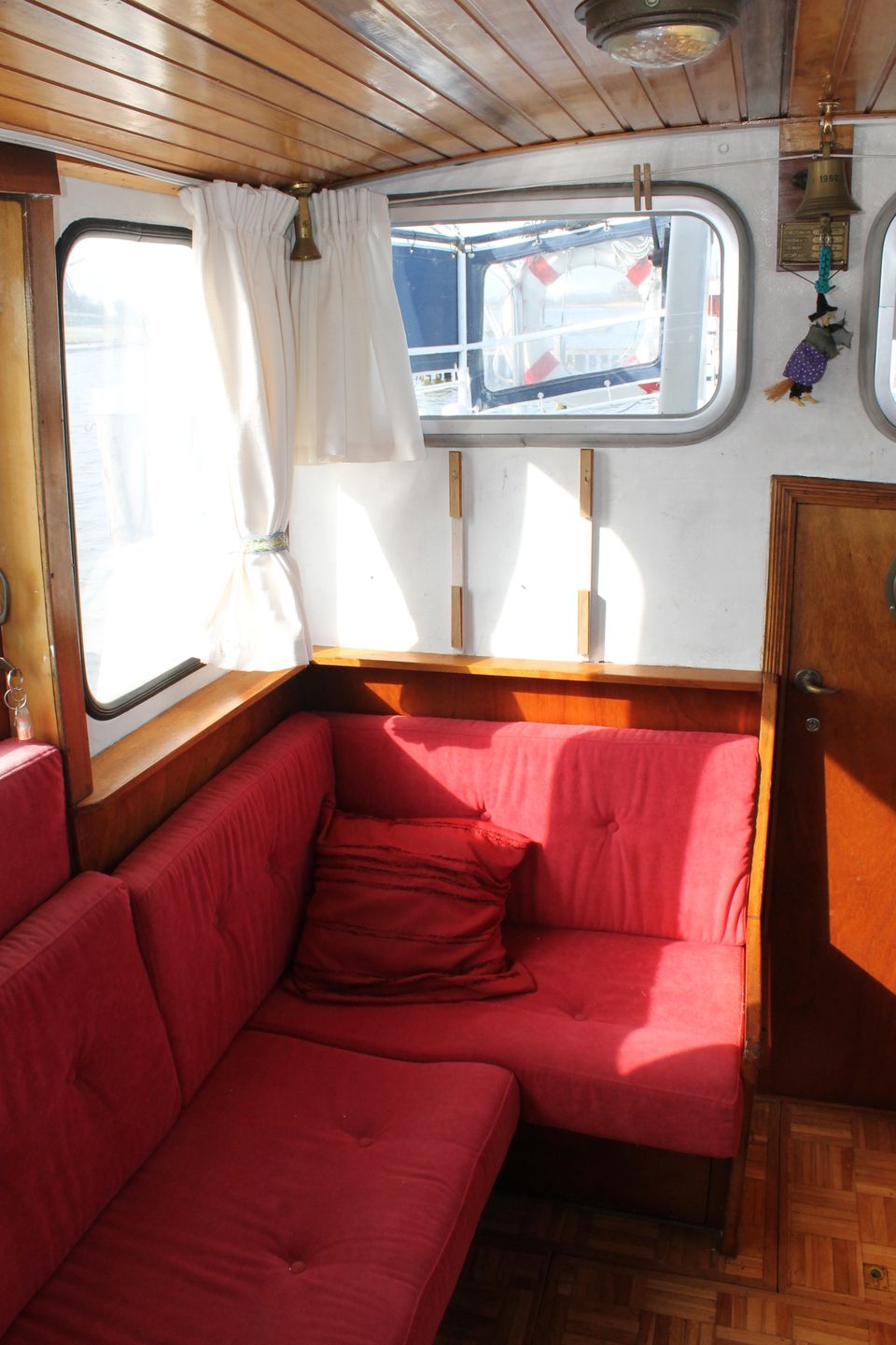 Peereboom Kruiser GSAK 1979 – stalen motorboot met centrale stuurstand - Foto 32