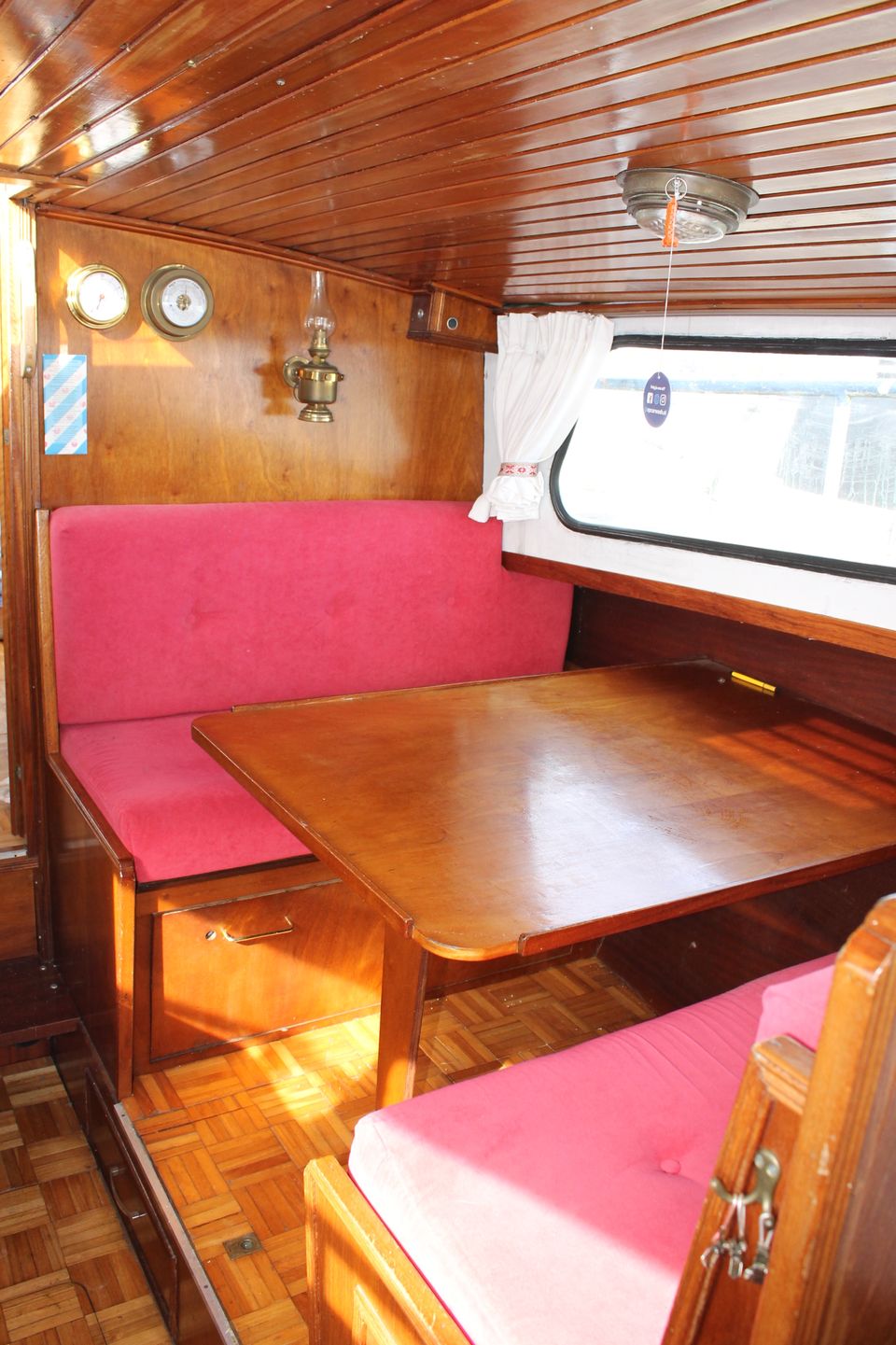 Peereboom Kruiser GSAK 1979 – stalen motorboot met centrale stuurstand - Foto 42