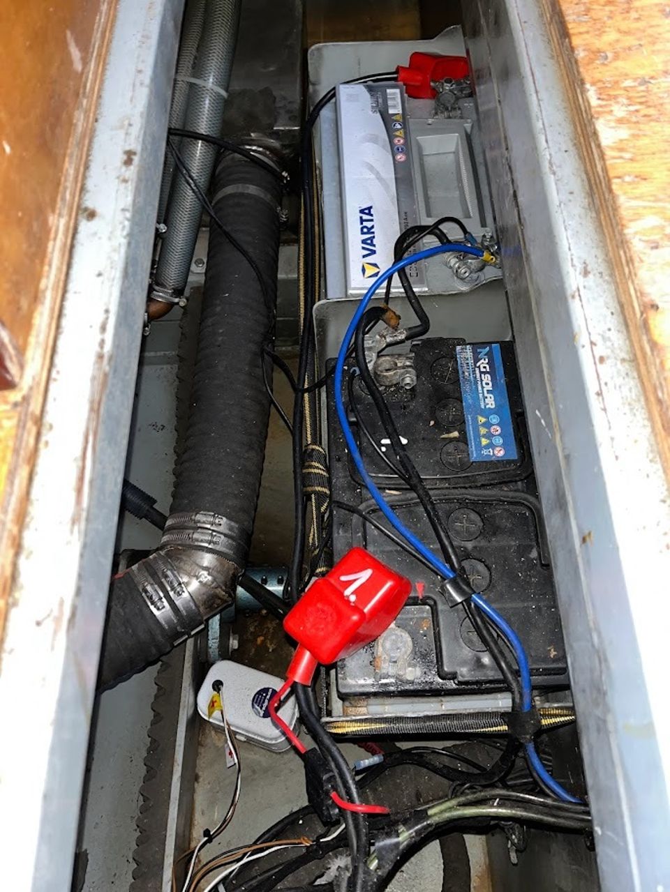 Beachcraft 9.00 AK 1991 – Stalen motorboot met refit 2021 - Foto 27