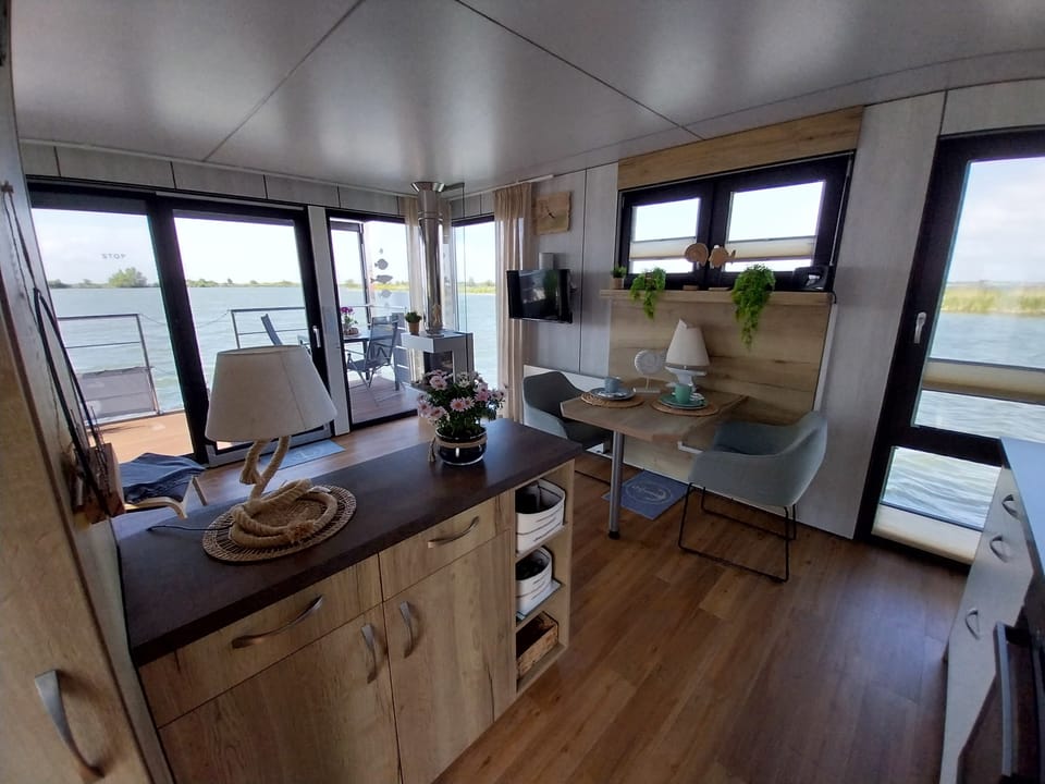 HT4 Houseboat 2019 – Betonnen woonboot met vaste ligplaats - Foto 11