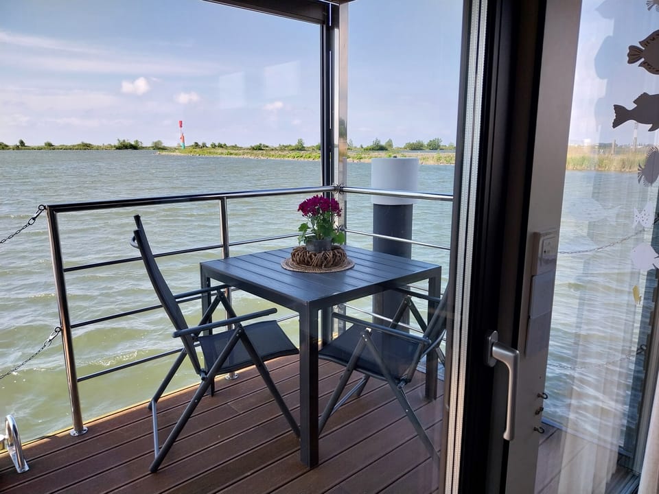 HT4 Houseboat 2019 – Betonnen woonboot met vaste ligplaats - Foto 9