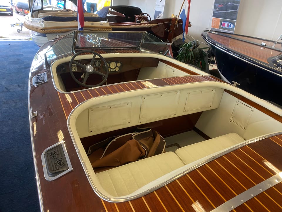 Hacker-Craft 26' Triple Cockpit Runabout - Foto 17