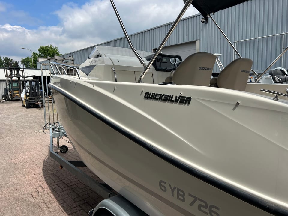 Quicksilver 455 Cabin - Foto 17