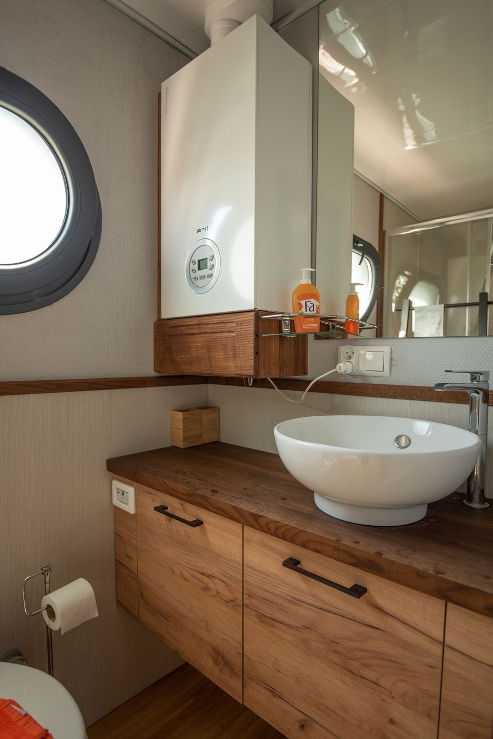 Campi 400 Houseboat Met Ligplaats , Eigen Steiger En Chartermogelijkheid - Foto 11