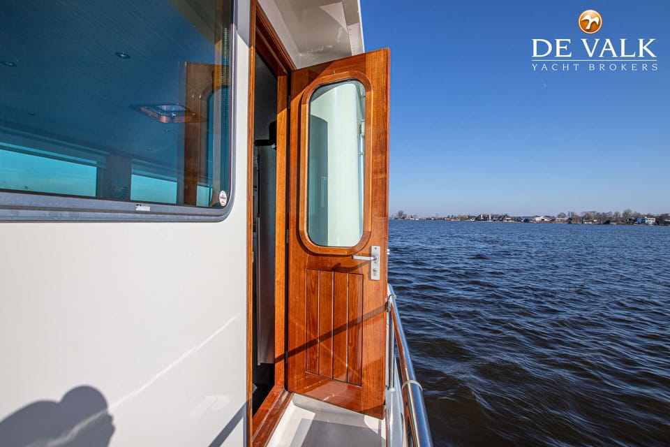 Custom Built Live Aboard 1800 - Foto 16