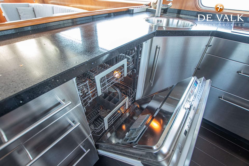 Custom Built Live Aboard 1800 - Foto 22