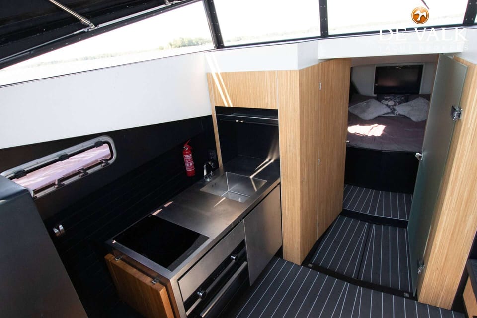 PLV Custom Build - Foto 21