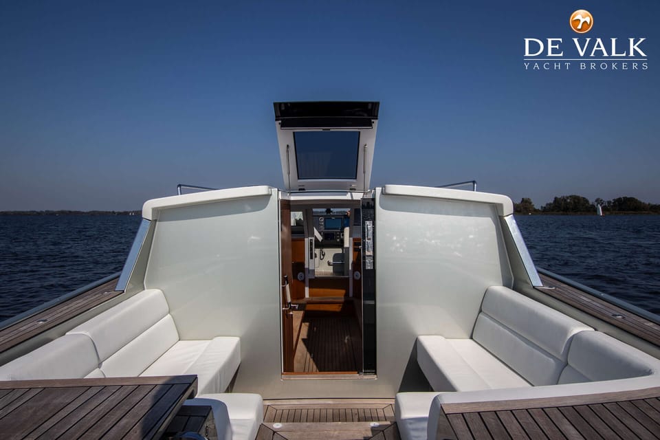 Custom Reliant X40T 2019 – Limousine Tender met 38 knopen - Foto 17