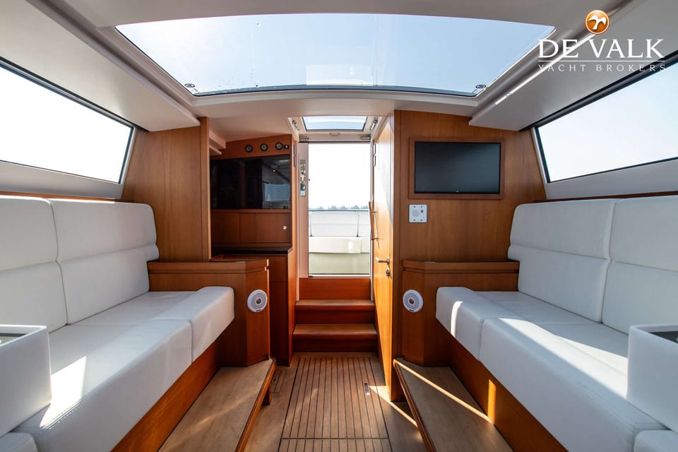 Custom Reliant X40T 2019 – Limousine Tender met 38 knopen - Foto 26
