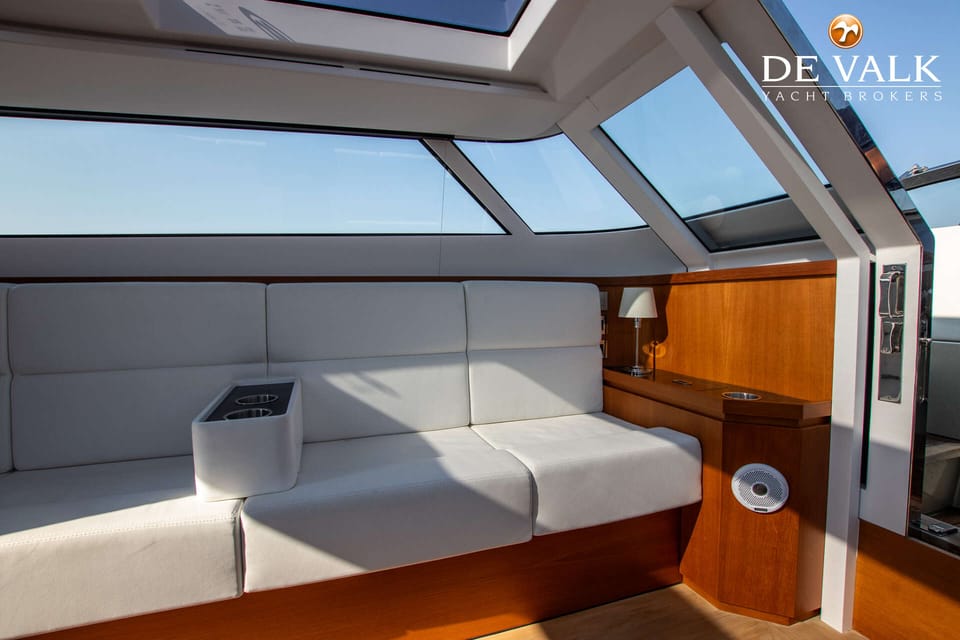 Custom Reliant X40T 2019 – Limousine Tender met 38 knopen - Foto 28