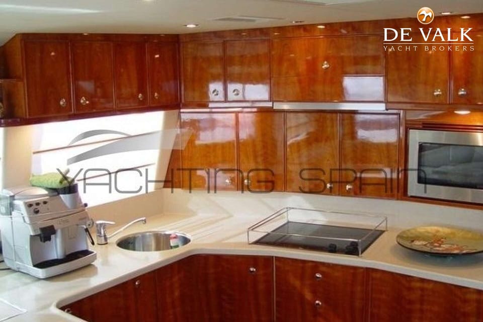 Riviera 58 Enclosed Flybridge - Foto 13