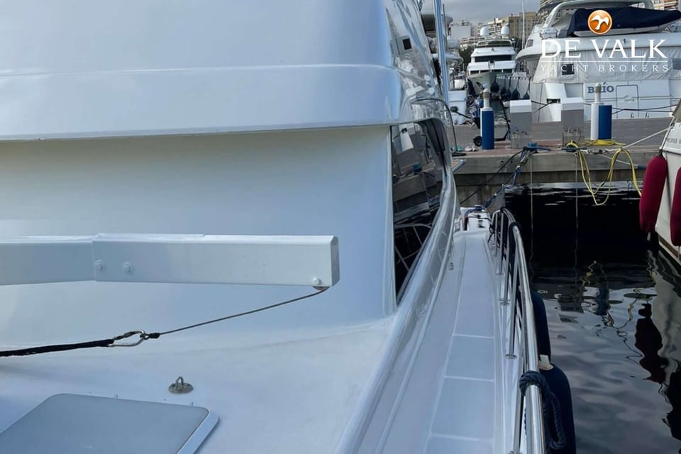 Riviera 58 Enclosed Flybridge - Foto 7