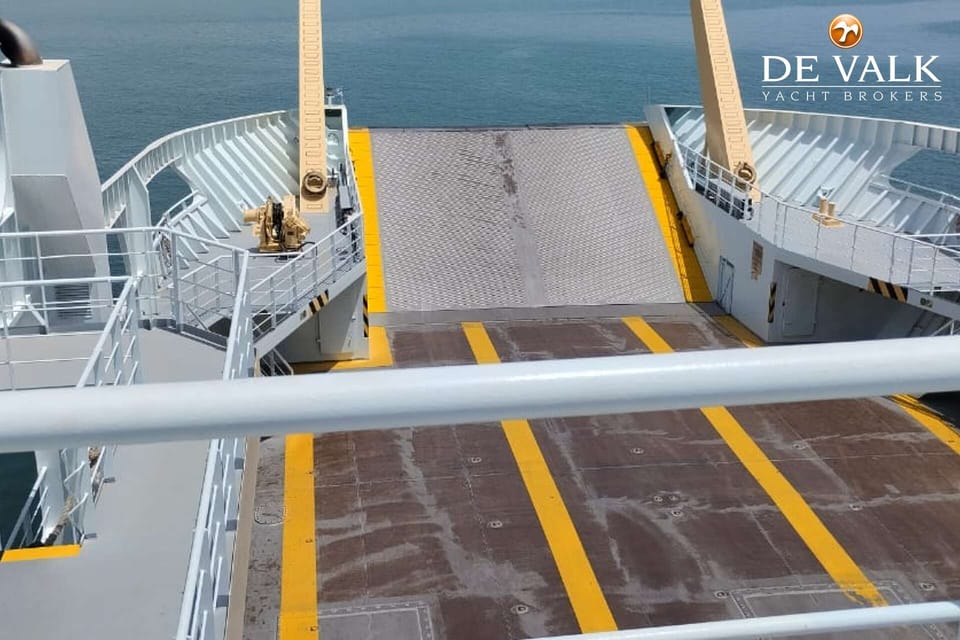 RO/PAX DOUBLE ENDED FERRY 107 M - Foto 6