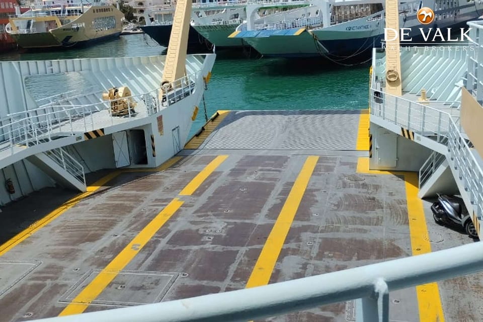 RO/PAX DOUBLE ENDED FERRY 107 M - Foto 8