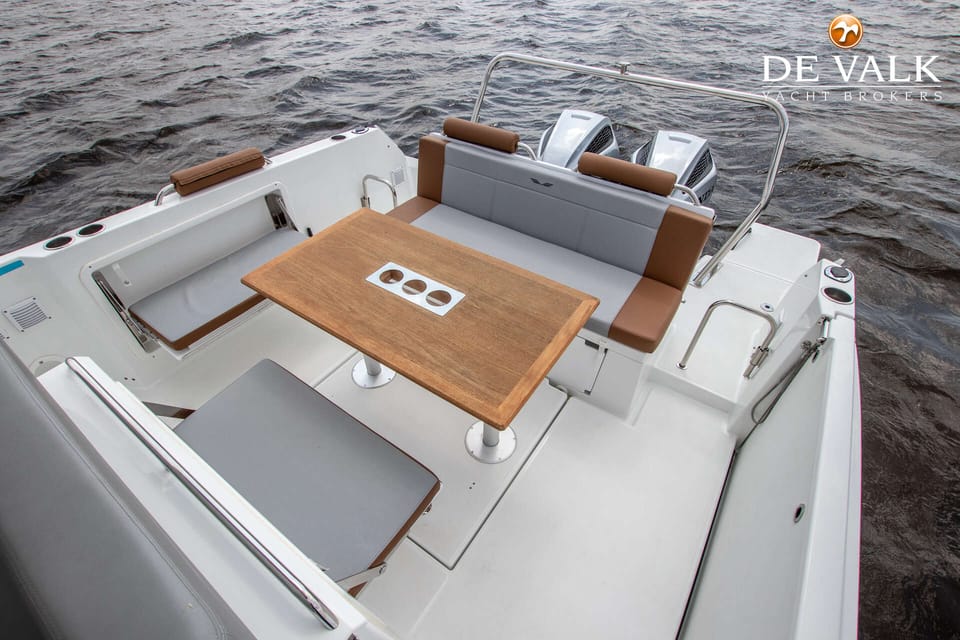Beneteau Flyer 9 Spacedeck 2023 – 42 knopen met dubbele Honda's - Foto 24