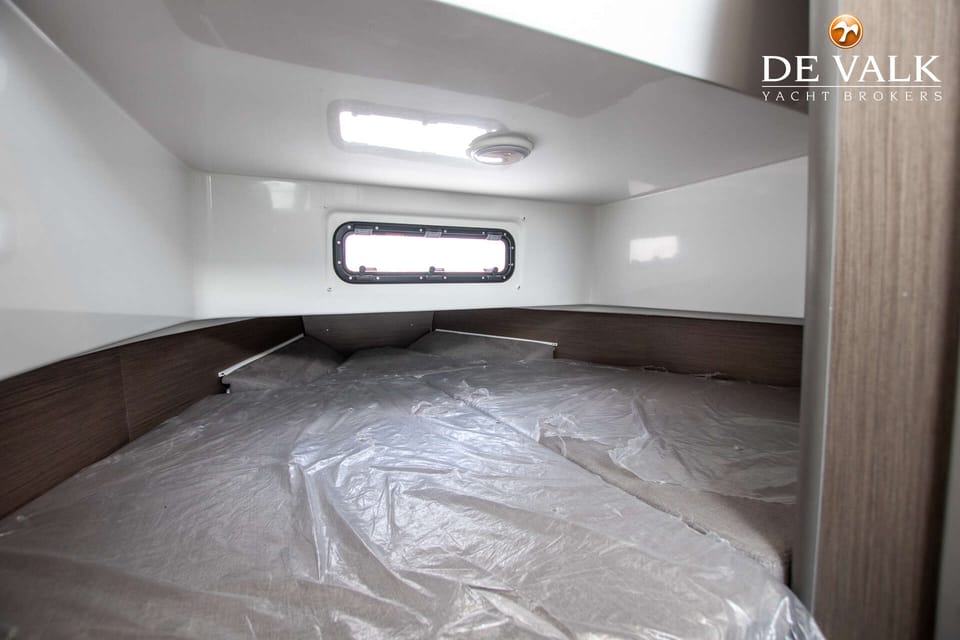 Beneteau Flyer 9 Spacedeck 2023 – 42 knopen met dubbele Honda's - Foto 27