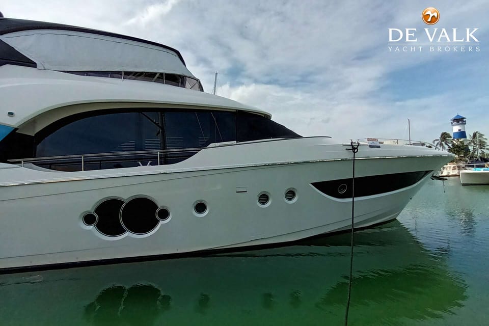 Monte Carlo Yachts MCY 70 - Foto 17