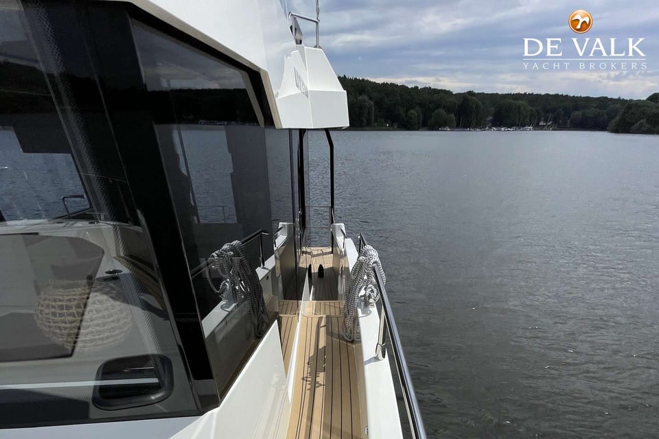 Cobra Yachts Maestro 42 - Foto 11