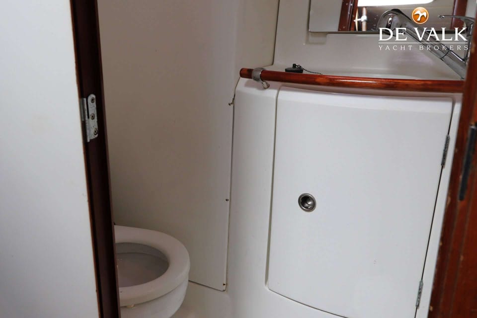 Beneteau Oceanis 411 Electric - Foto 36