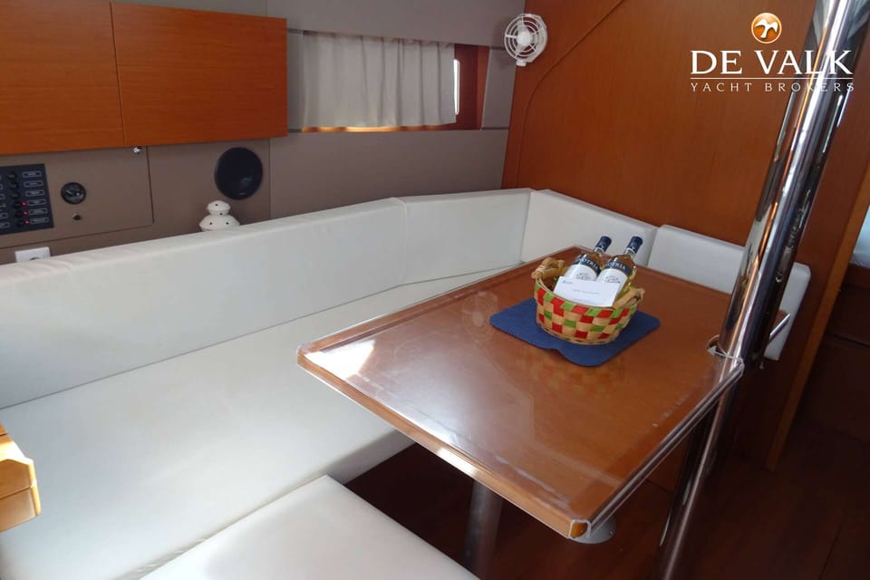 Beneteau Oceanis 38 - Foto 16