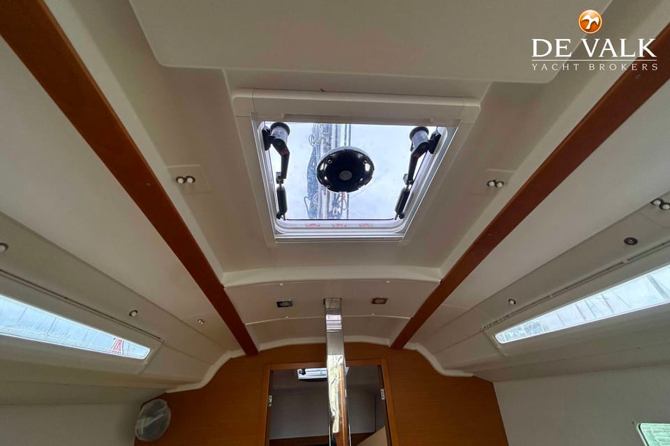 Jeanneau Sun Odyssey 349 (2017) – charter-ready cruiser - Foto 32