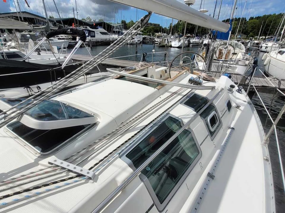 Beneteau First 32S5 1992 – Starck-design & sportief karakter - Foto 33