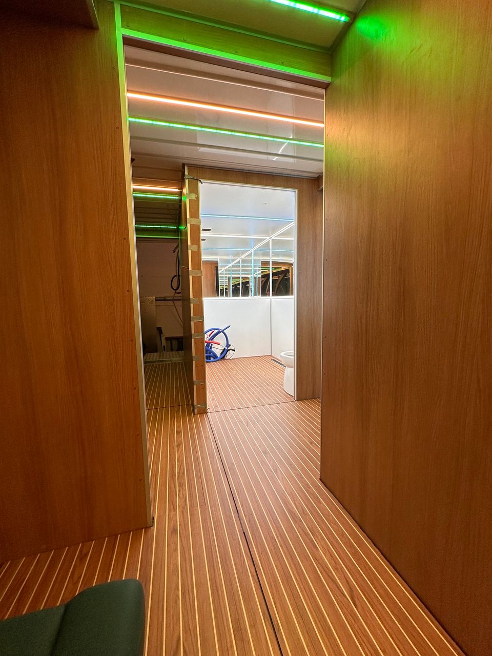 Holiday Boat Sundeck 57 Passenger Catamaran - Foto 35