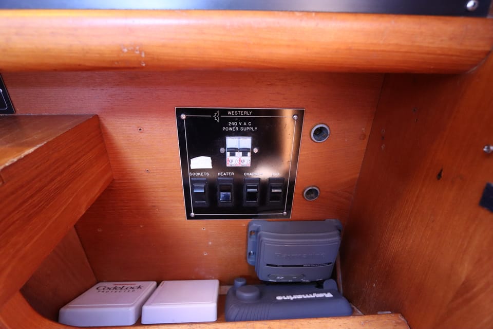 Westerly Typhoon 37 - Foto 28
