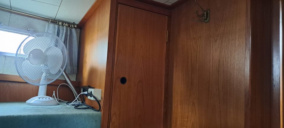 Combi Kotter GSAK 1985 – Stalen zeebonk met 40 motoruren - Foto 16