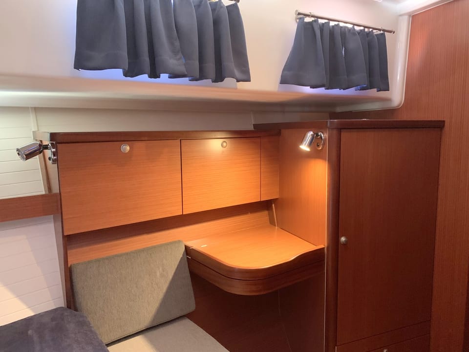 Delphia Escape 1350 (2015) – Drie hutten, boeg- en hekschroef - Foto 8