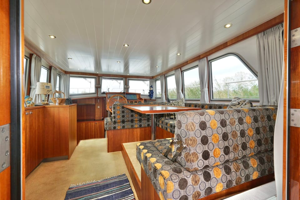 Serious Yachts Gently Low Bridge 45 Sedan - Foto 15