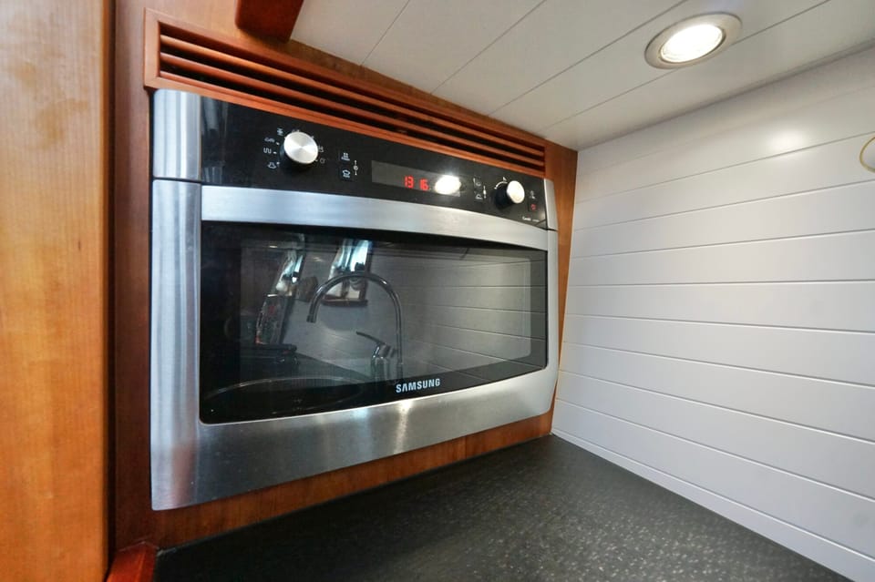 Serious Yachts Gently Low Bridge 45 Sedan - Foto 28