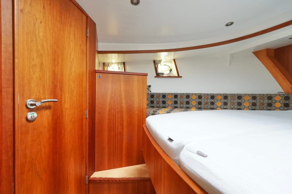 Serious Yachts Gently Low Bridge 45 Sedan - Foto 38