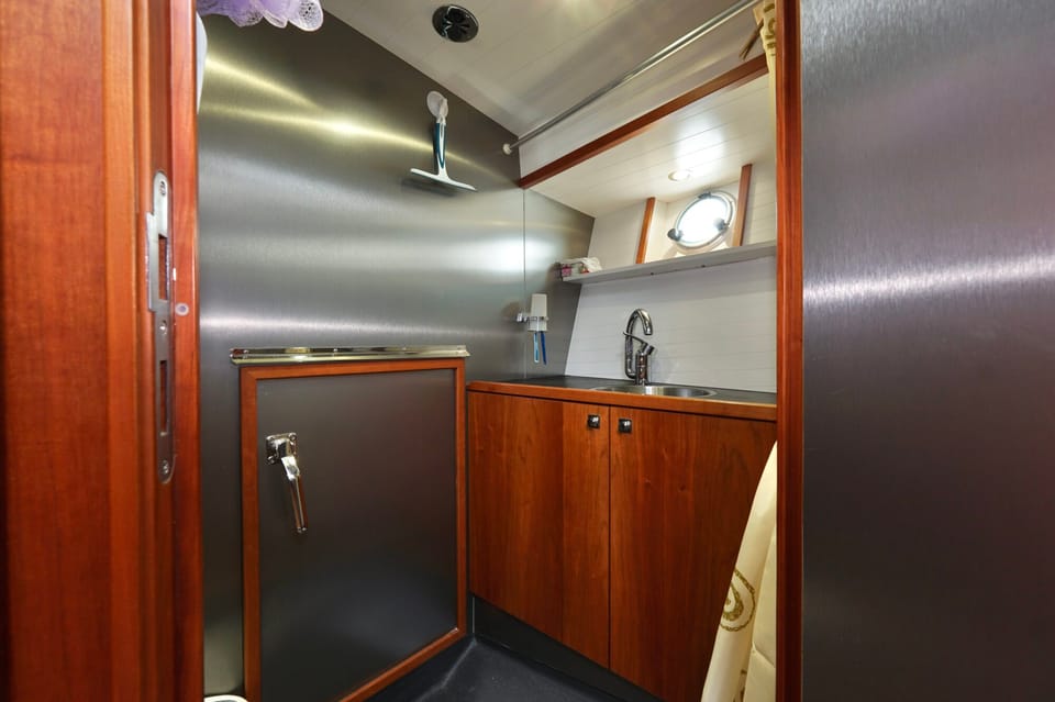 Serious Yachts Gently Low Bridge 45 Sedan - Foto 40