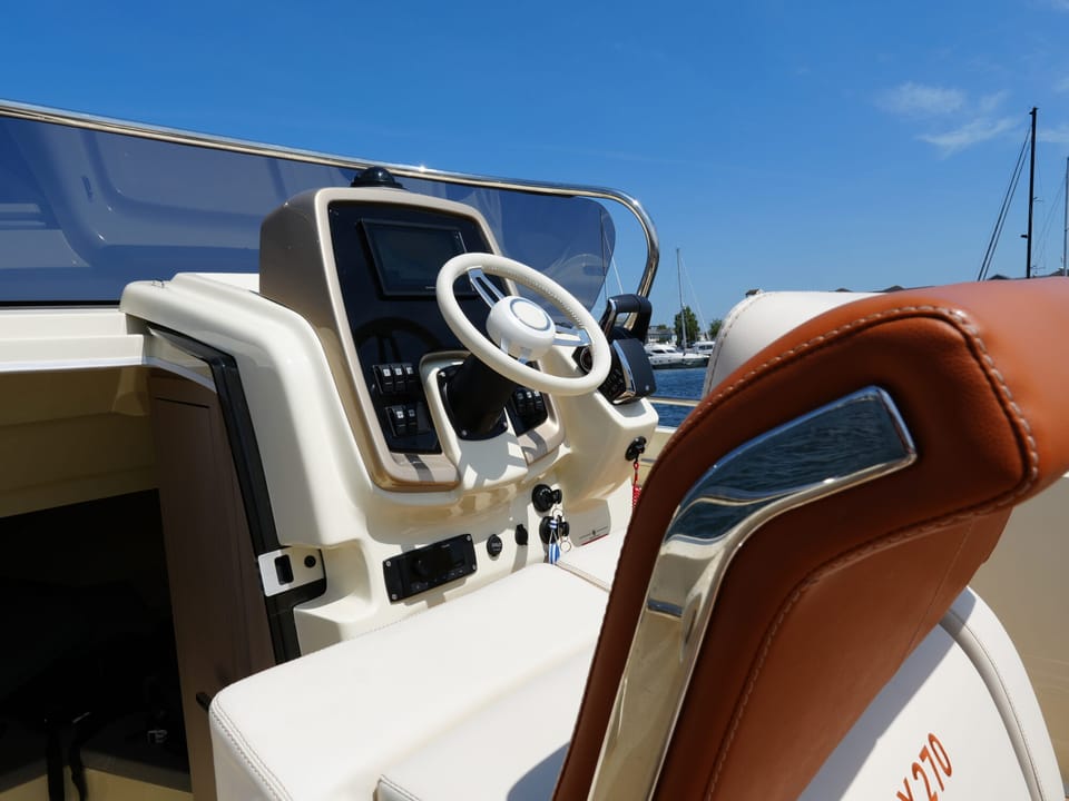 Invictus 270 CX - Foto 15
