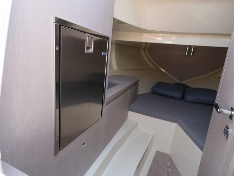 Invictus 270 CX - Foto 26