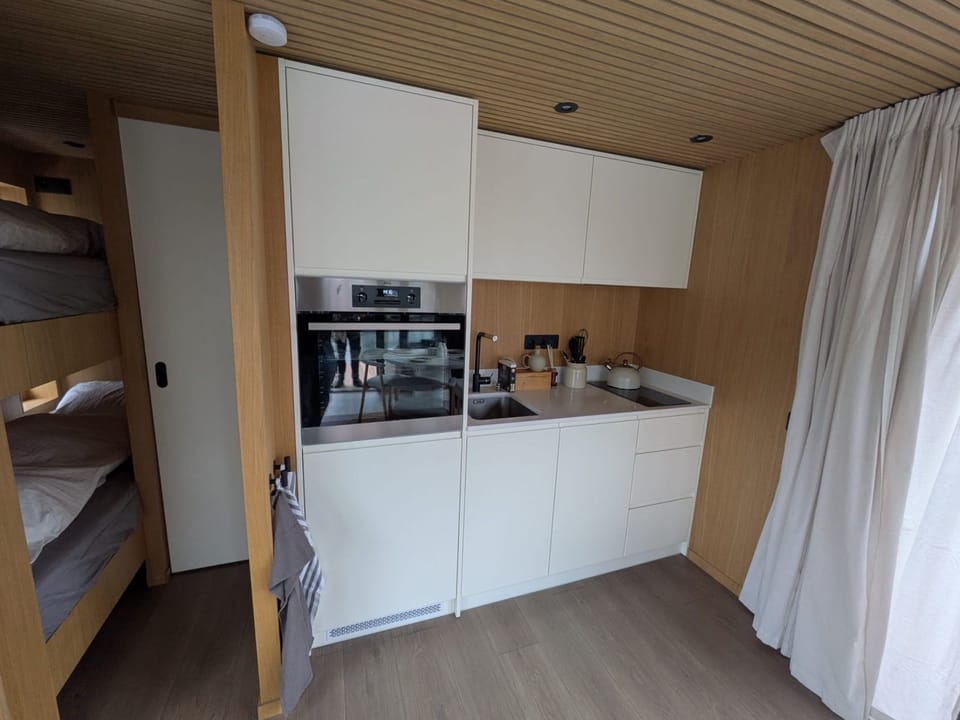 Surla 12 Houseboat 2025 – zelfvoorzienend wonen op water - Foto 11